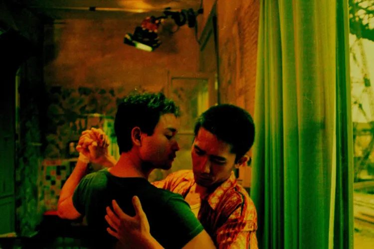 Happy Together: Bản tango buồn của những kẻ cô đơn
