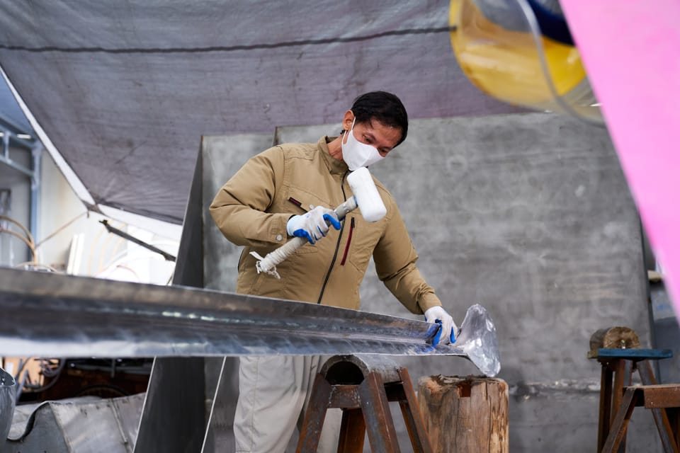 Hoàng Mai Thiệp đi tìm tiếng nói trong những khối kim loại